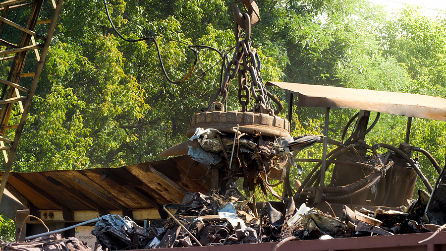 name two industrial uses of magnets